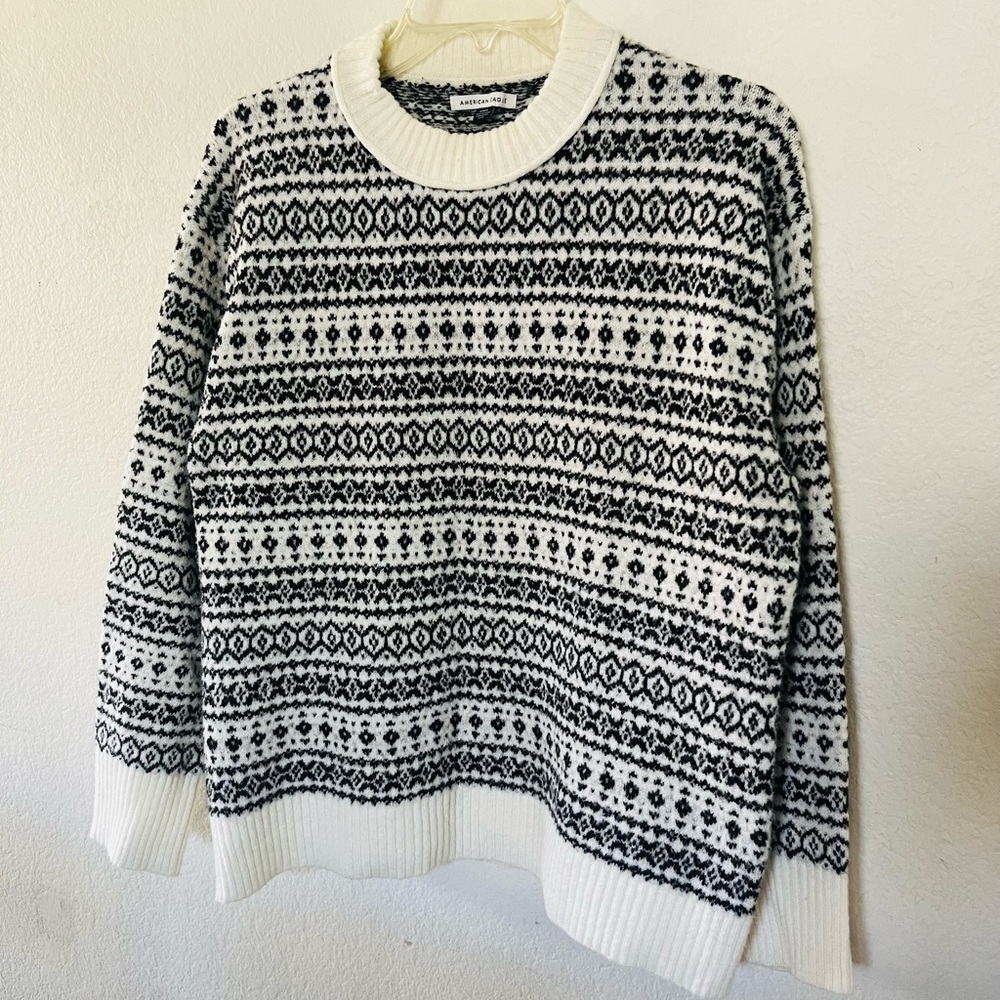 American Eagle Outfitters Black and White Patterned Crewneck Sweater